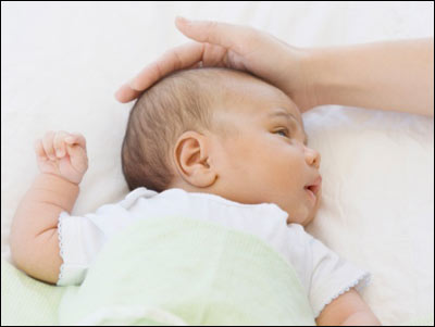 新生兒嘔吐是怎么回事 