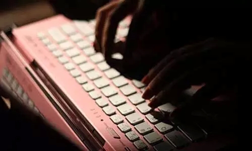 準爸媽，備孕時期千萬別熬夜