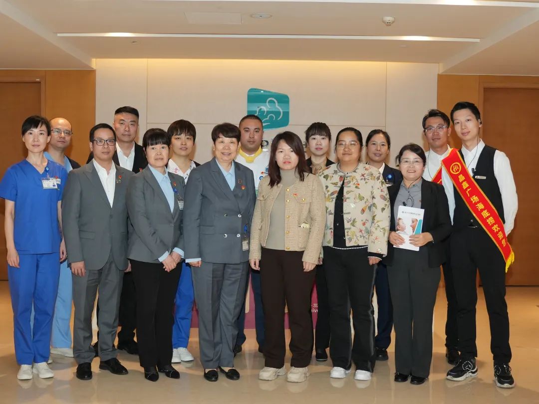 黨建交流促提升丨安琪兒黨支部與海底撈黨支部開(kāi)展“服務(wù)品質(zhì)提升”共建交流